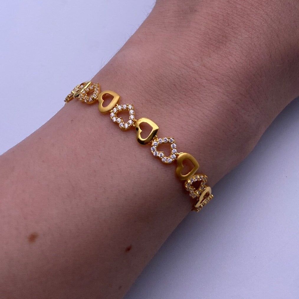 22ct Yellow Gold & CZ Fancy Heart Ladies Bracelet 7.5'' inches 916