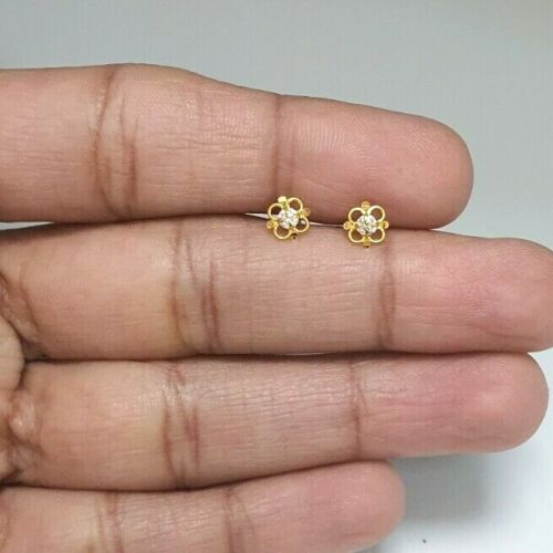 22ct Yellow gold Cubic Zircon Children's Stud earrings claw set Child Friendly